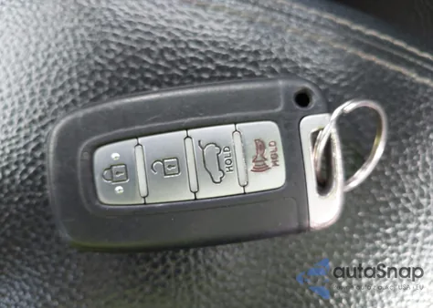 2016 Hyundai Veloster Turbo z USA, uszkodzony, nr VIN KMHTC6AE4GU269912